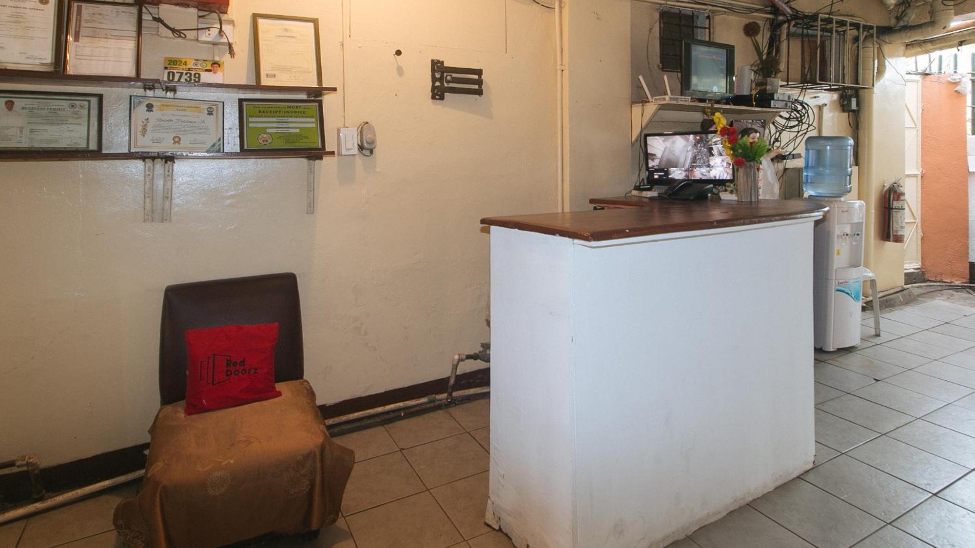 Reddoorz At City Stay Inns Marilao Lias Eksteriør bilde